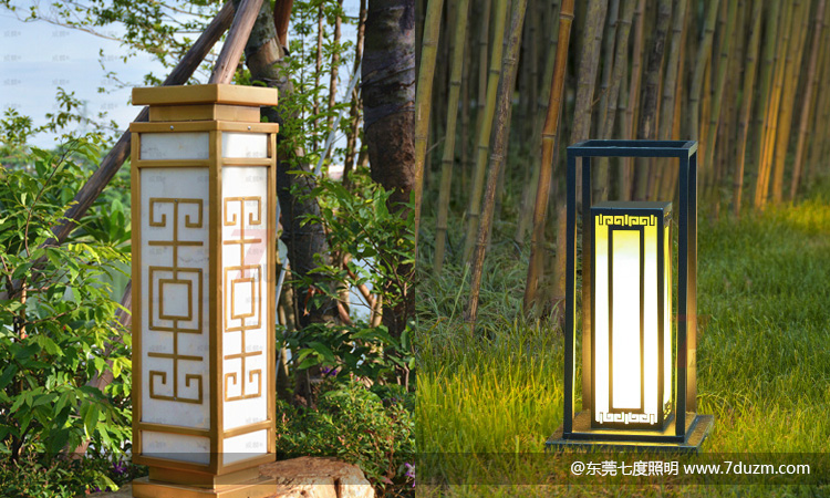 花季传媒APP下载安装照明-矮柱草坪灯样式图片展示